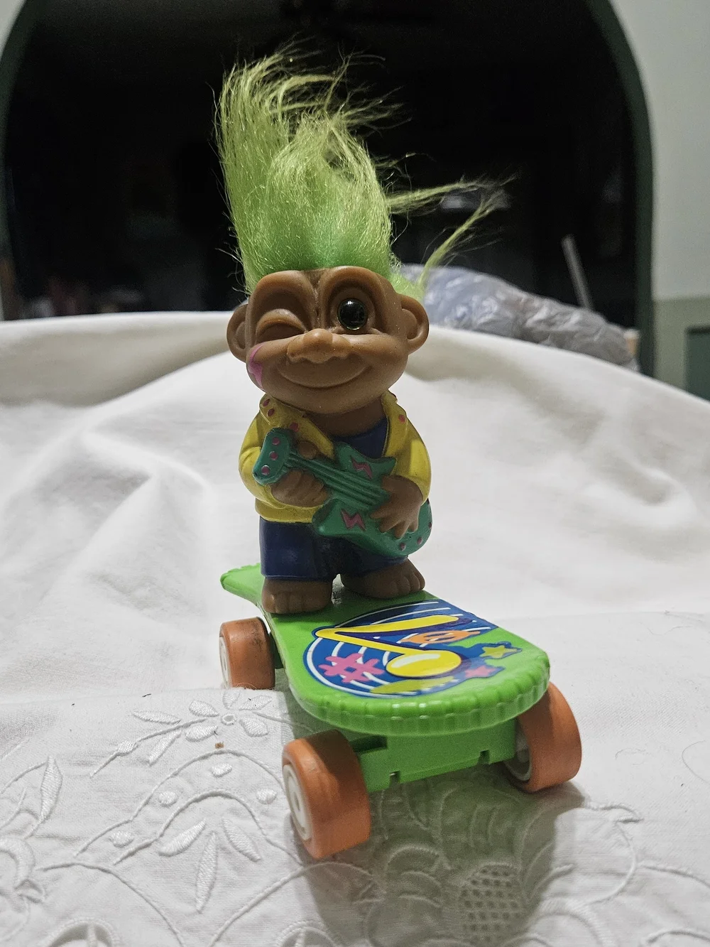 Vintage 1990s TNT Neon Pull N’ Go Skateboard Rockin’ Troll Doll